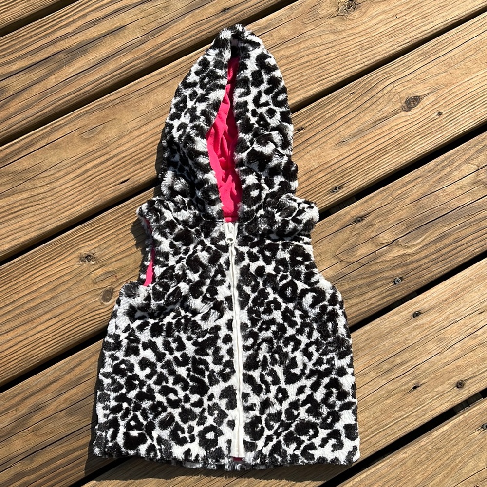 Leopard print Fuzzy Zip up vest